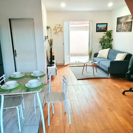 Maisonnette Proche De Lyon Holiday home Meyzieu